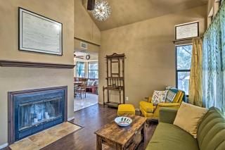 Lago Vista Lake Home with Shared Dock and Kayaks! - 9