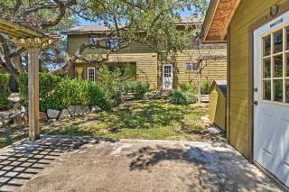 Lago Vista Lake Home with Shared Dock and Kayaks! - 6