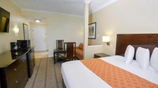 Galleria Palms Orlando - Free Theme Park Shuttles - Orlando - 2