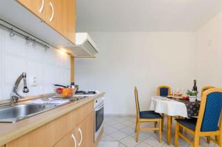 Apartment in Novi Vinodolski 15312 - 1