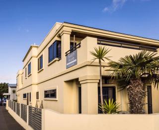 Beach House Studios - Napier - 0