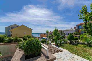 Three-Bedroom Apartment Crikvenica 8 - Crikvenica - 9