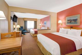 Days Inn & Suites by Wyndham Airport Albuquerque - Albuquerque - 8