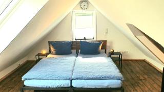 FRANKES CITY SLEEP Apartment, 6 Einzelbetten - Velbert - 1
