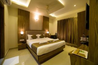Hotel Plaza Heights - Bangalore - 5