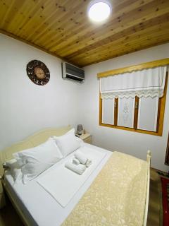 "Mani Guest House" - Gjirokastër - 8
