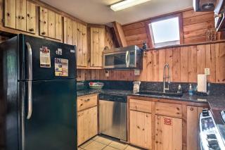 Ski-InandSki-Out Red River Cabin with Mtn Views! - Red River - 3