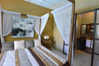 Hotel Ylang Ylang - Saint-Gilles-les-Bains - 3