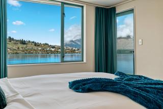 Lakefront Living at Remarkables Retreat Unit 3 - 2