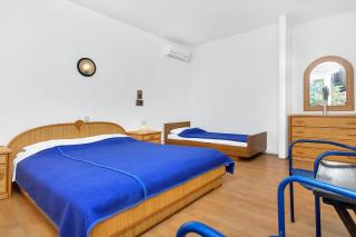 Rooms Ana - Gdinj - 1