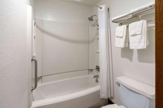 Super 8 by Wyndham Goodland - Goodland - 2