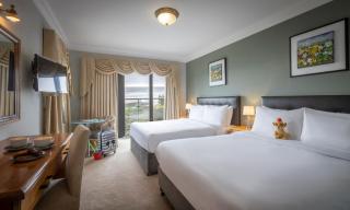 Shoreline Hotel - Donabate - 5