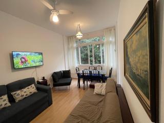 FLAT FAMÍLIA - Petrópolis - 2