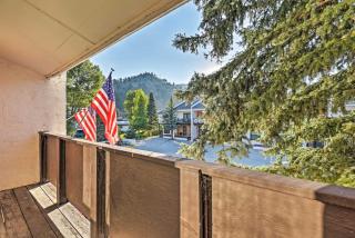 Red River Townhome with Balcony & Mtn Views! - 6