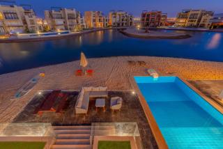 Long Island Gouna 5BR Tawila Beach House & Pool - Hurghada - 4