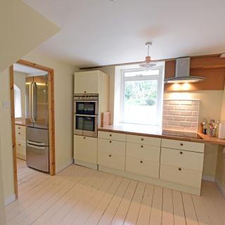 Rounceval House - Chipping Sodbury - 4