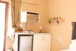 Dumelang Executive Lodge- OFF-GRID Solar powered Midrand - 1