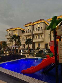 Golden White Hotel - 8