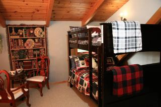 The Burgundy Dream Bed And Breakfast - 9
