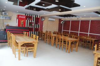 Hotel Pratz Inn - 5