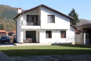 Двете къщи в планината - Beli Osŭm - 5