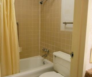 Travelodge by Wyndham Lumberton - Lumberton - 9