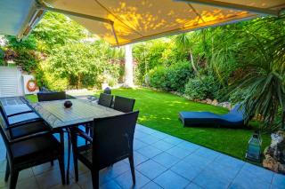 Beach Apartment Garden Vinyet by Hello Homes Sitges - Sitges - 9