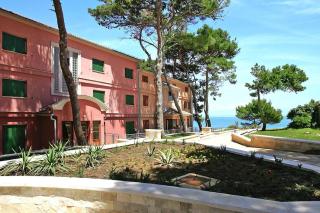 Apartment Punta in Veli Losinj with pools - Veli Lošinj - 1