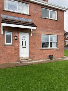 Enniskillen House (6 person house) - 9