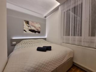 Studio Apartman Golden Lux 1 - 3