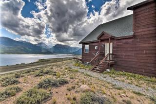 Breathtaking Lake-View Retreat with On-Site Hiking! - Twin Lakes - 0