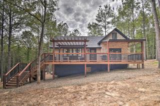 Modern Broken Bow Cabin Large Deck, BBQ and Pergola - Broken Bow - 0