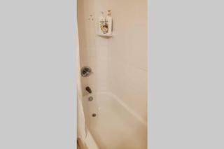 Lovely 2br Rental Unit - Washington, D.C. - 9