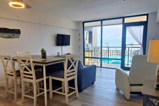 Hawaiian Inn Beach Resort Unit 221 - 0