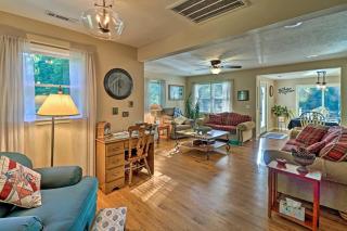 Riverside Hide-A-Way with Patio, BBQ, Fishing Pier - 7