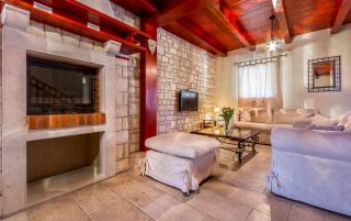 Pool & Sun Villa Rici - 3