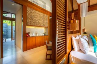Furaveri Maldives - COMPLIMENTARY ROUND-TRIP SEAPLANE TRANSFER for two for a minimum of 5 nights or more from May 1st to October 31st, 2025 - 1