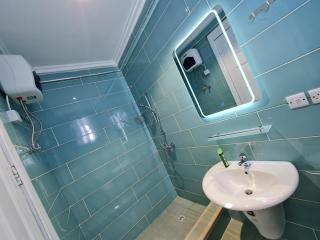 Adepa Court Luxury Apartment Services - 6