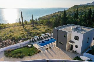 Royal Promons - heated pool - Starigrad-Paklenica - 0