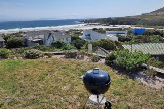 Hilltop Heaven, Walk to beach, Pool, Ocean & River views - 3