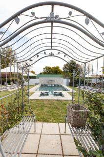 Sweetwater Guesthouse - 8