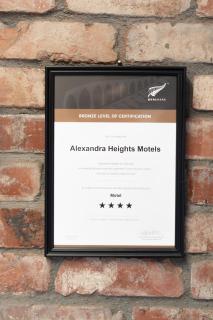 Alexandra Heights Motel - 7