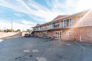 Alexandra Heights Motel - 2