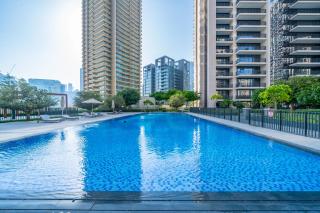 Elegant Apt With Balcony Minutes from Burj Khalifa - Dubai - 5