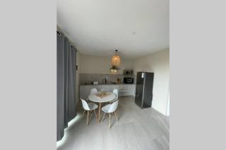 Bois Mapou Self Catering Apartments Unit 102 - Rivière Noire - 2