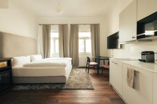 Bob W Berlin Mitte - 1