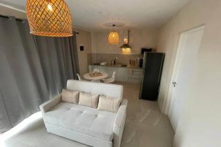 Bois Mapou Self Catering Apartments Unit 201 - Rivière Noire - 2
