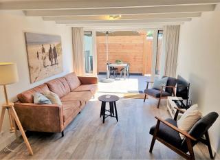 DJV86 NEW Modern holiday home in central location - Domburg - 1