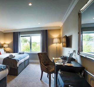 The Village Hotel, Bar and Restaurant - Bettystown - 5