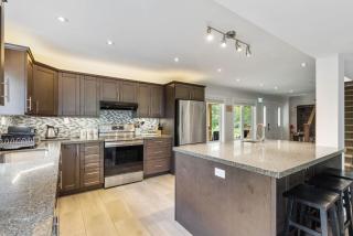Scandia Retreat with Hot Tub, Sauna and Fire Pit - Blue Mountains - 9